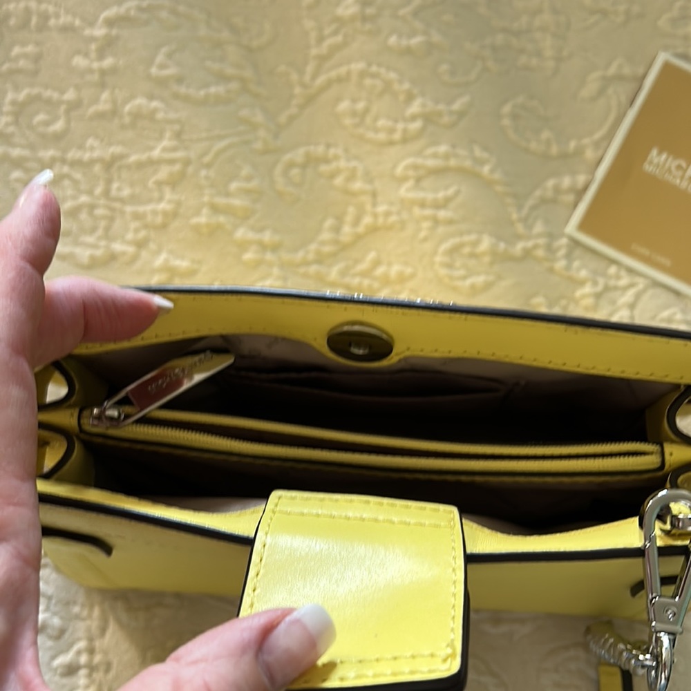 NWT Michael Kors Rayne Sunshine Crossbody - Picture 11 of 16